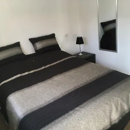 Des Rubens Apartment